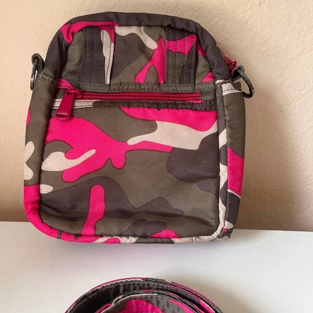 Lug Can Can Convertible Crossbody-Camo Pink-NWOT